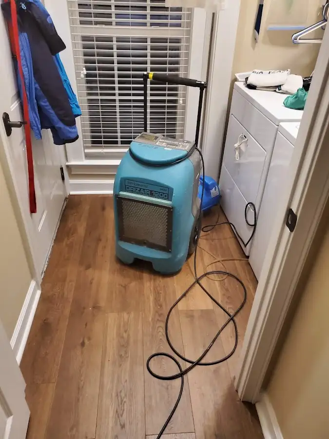 Commercial dehumidifier deployed for Crawl Space Restoration in Wimauma